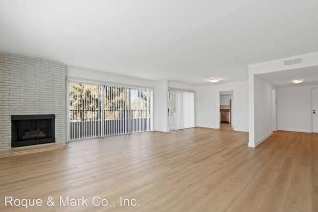 Building Photo - 2 br, 2 bath Apartment - 12258 Montana Ave...