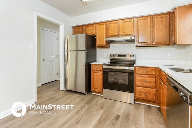 Building Photo - 5409 Avebury Ln