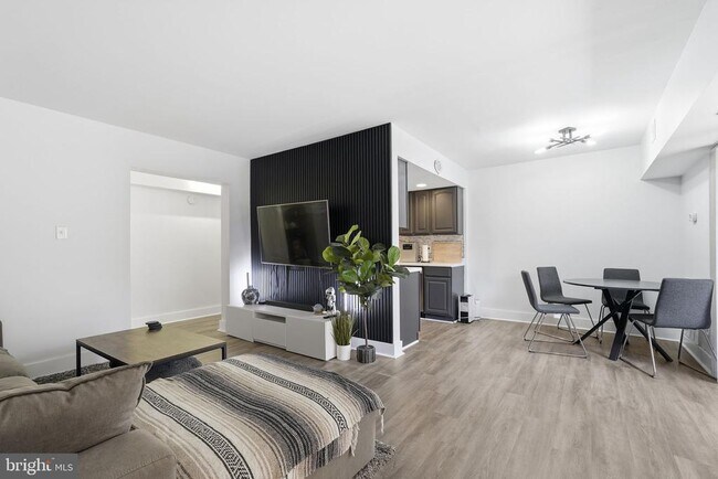 Foto del edificio - 11647 Stoneview Square