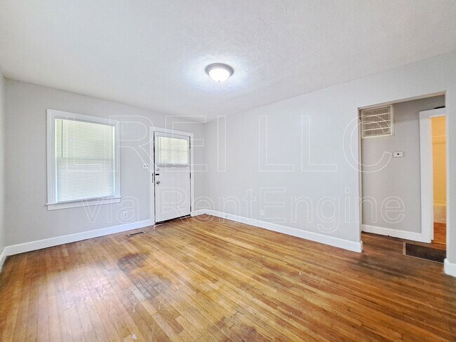 Building Photo - 401 N 42nd St