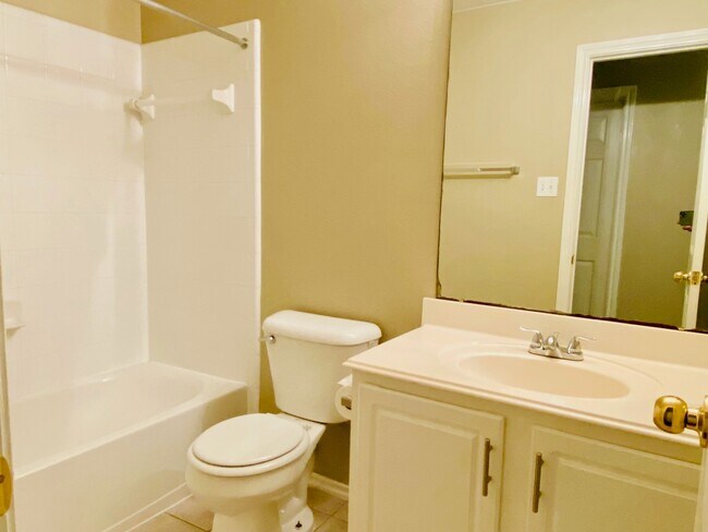 Building Photo - 23 Summer Haze Cir