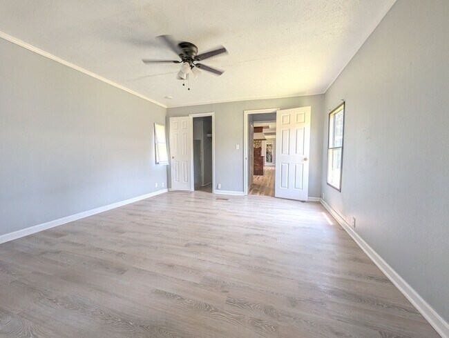 Foto del edificio - 107 Country Ln