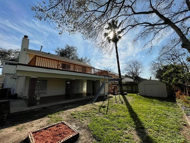 Building Photo - 15614 Barbarossa Dr