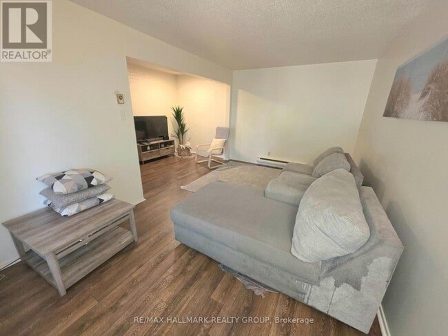 Building Photo - 104 Salter Crescent