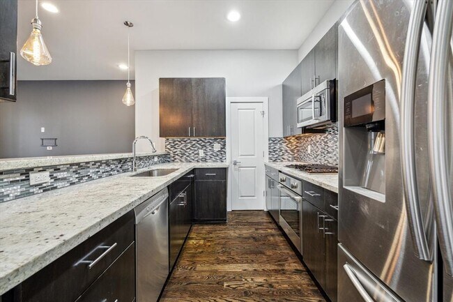 Foto del edificio - 2507 Webster St