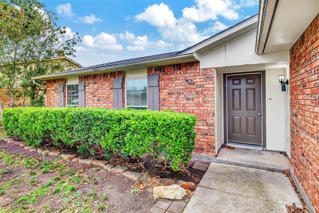 Building Photo - 900 Rolling Ridge Dr