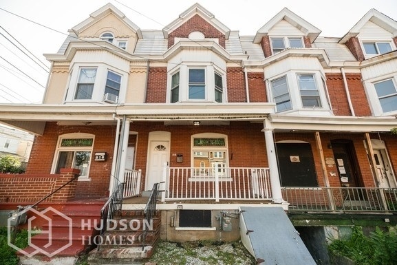 Primary Photo - 818 N 5th St