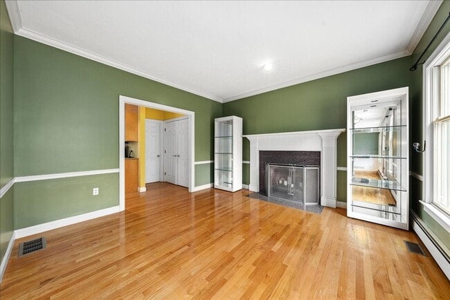 Building Photo - 1 Glenbrook Rd