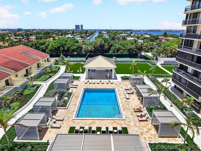 Building Photo - 3966 N Ocean Dr