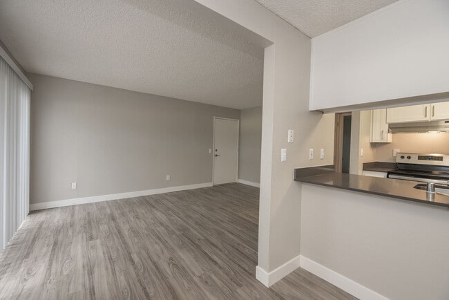 Interior Photo - The Everette