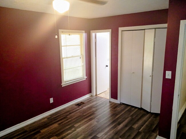 Foto del edificio - 3112 Revere St