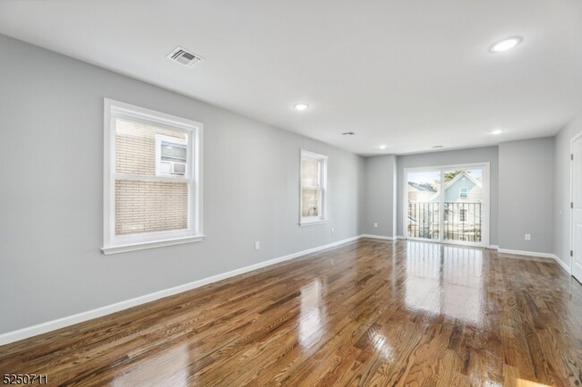 Foto del edificio - 531 Livingston St
