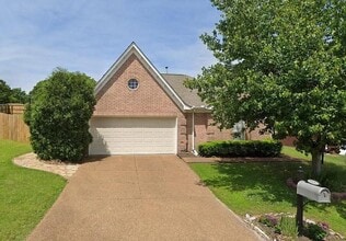 Building Photo - 1117 Dove Hollow Cir W