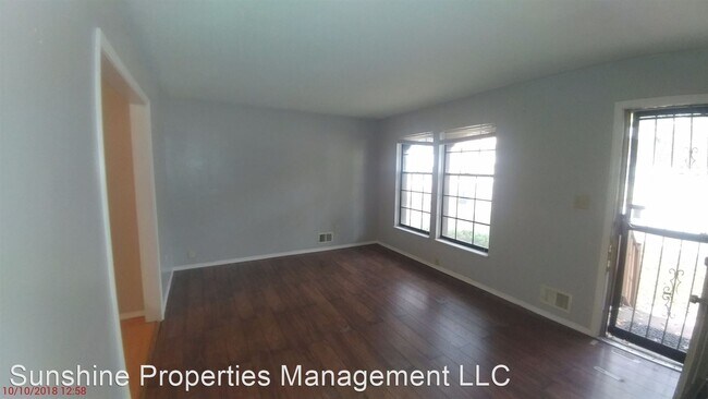 Building Photo - 3 br, 1.5 bath House - 11938 smalley ave