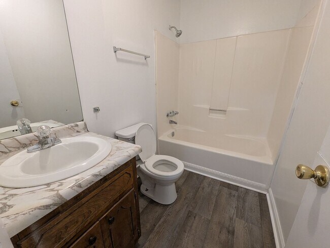Building Photo - 255 Rustwood Dr