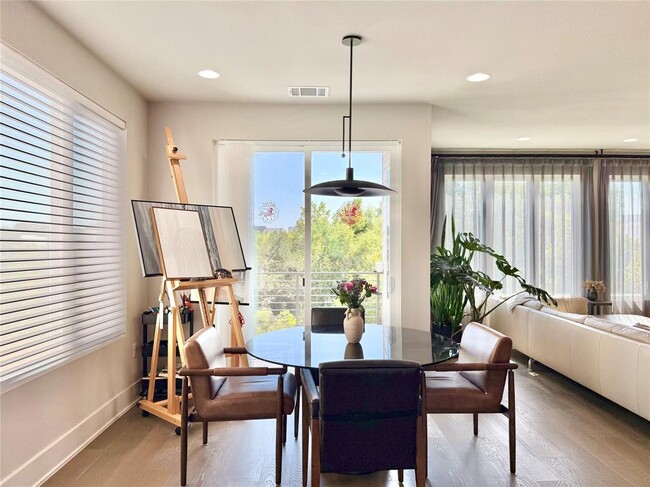 Building Photo - 7915 Floracita Ln