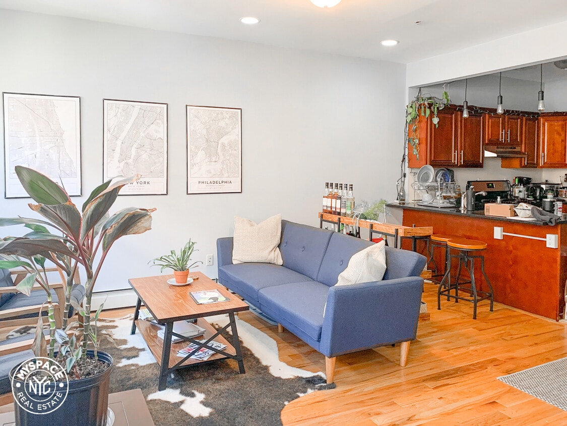 Foto principal - 120 Seigel St