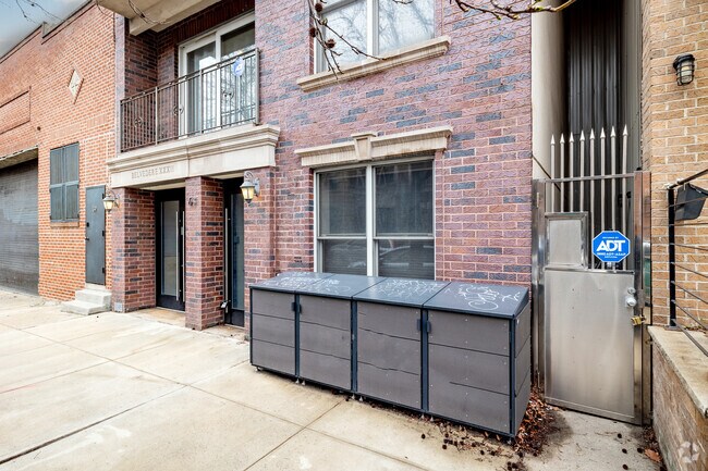 Building Photo - 63 Jackson St