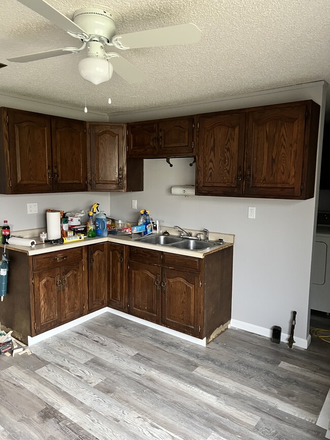 Kitchen - 612 College St