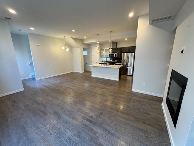 Building Photo - 3632 Navajo St