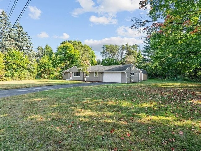 Foto del edificio - 609 82nd Ave N