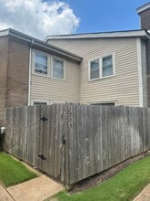 Building Photo - 1725 Ridge Oak Pl