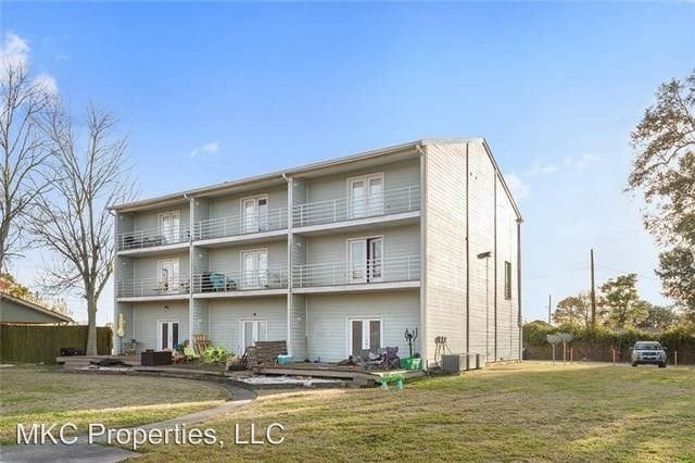 Building Photo - 9201 Palmetto St