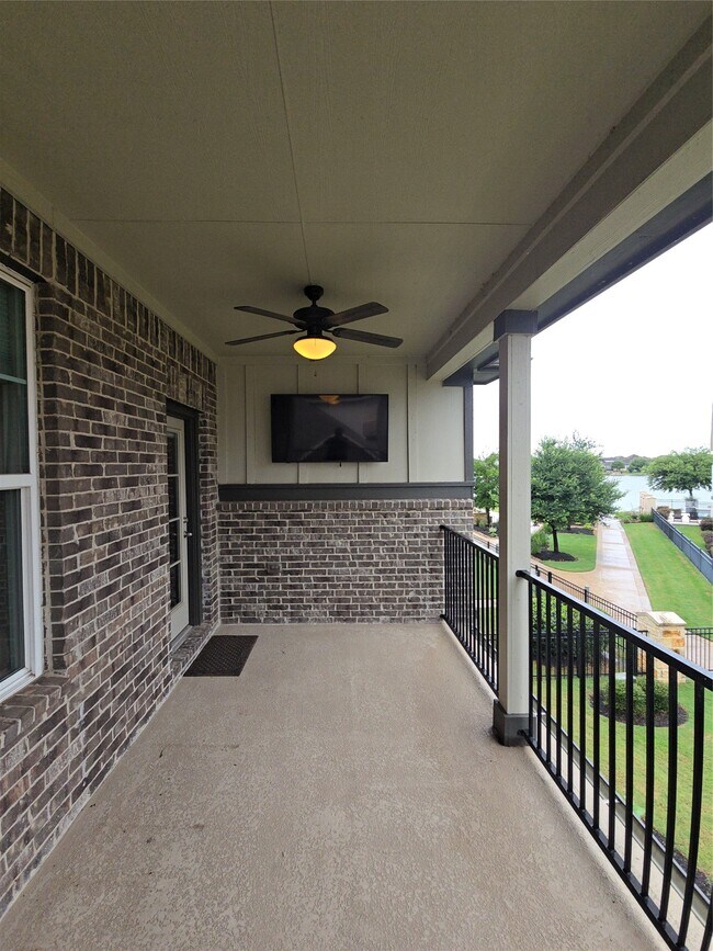 Building Photo - 18306 Median Hills Ct