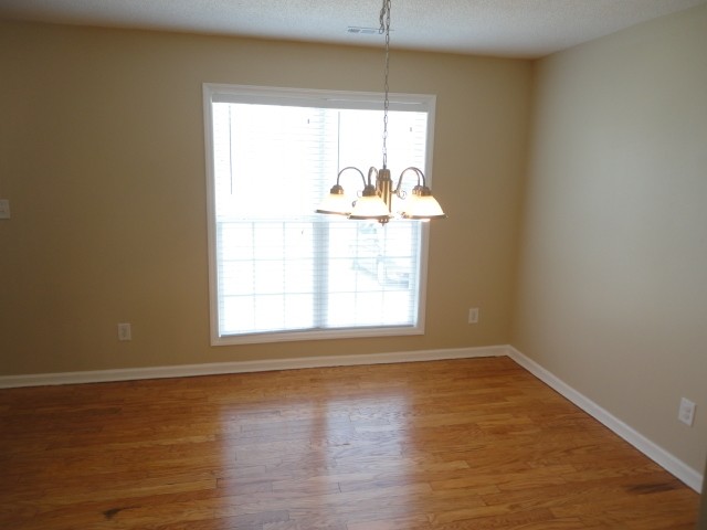 Building Photo - 2709 Stadium Dr