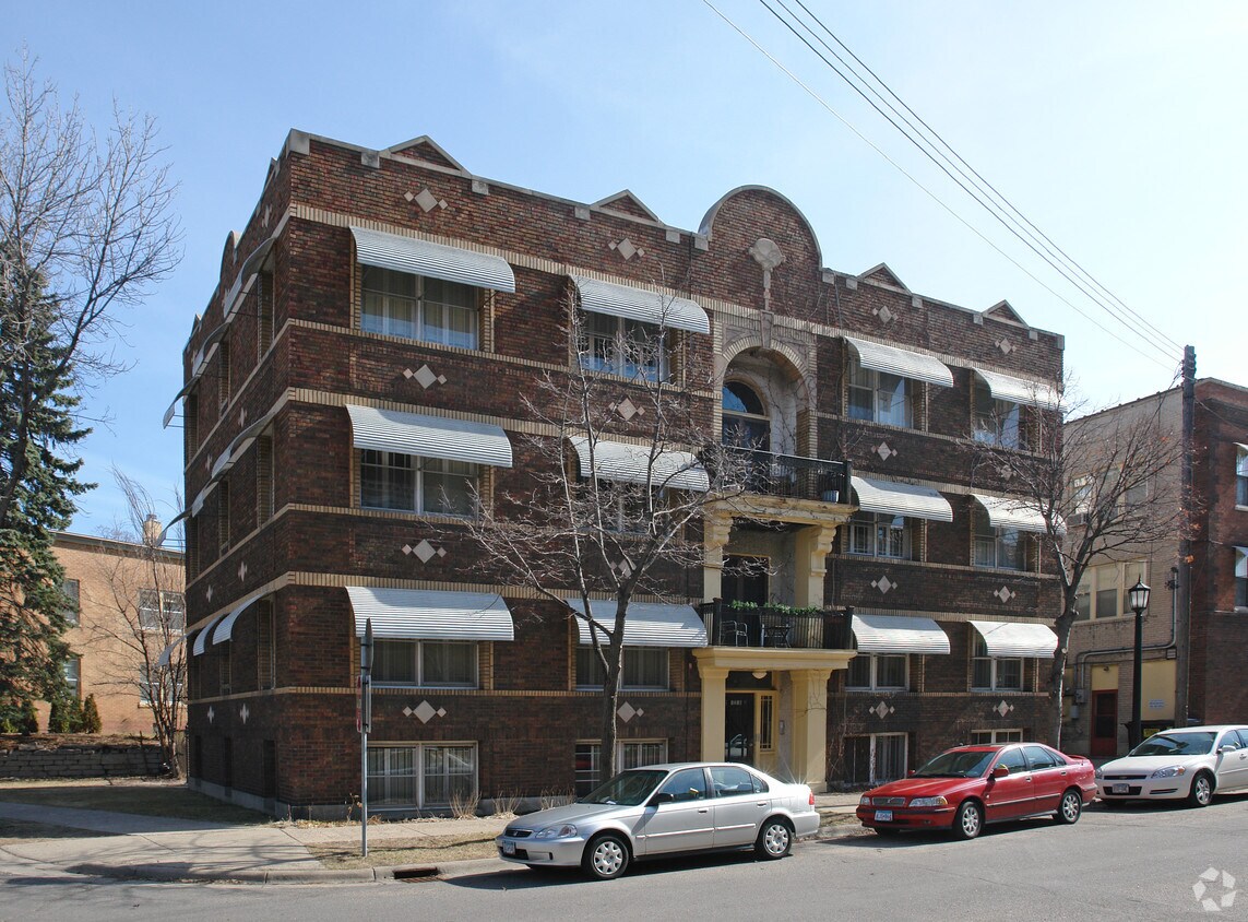 Building Photo - 1316 W 25 1/2 St
