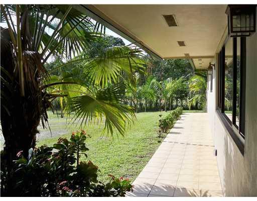 Foto del edificio - 5201 SW 145th Ave