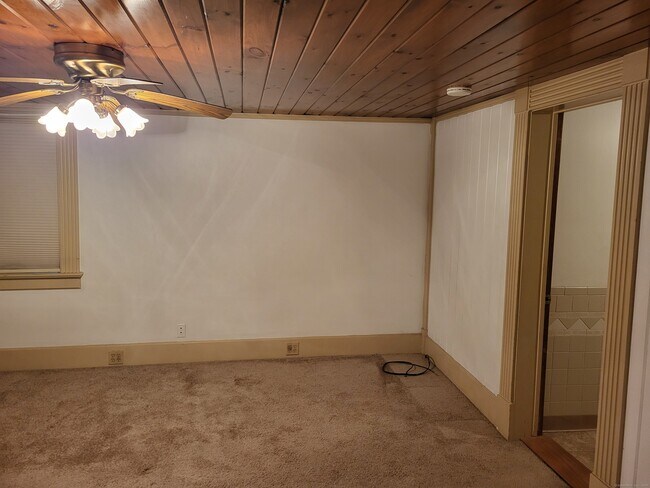 Building Photo - 158 Hillside Ave