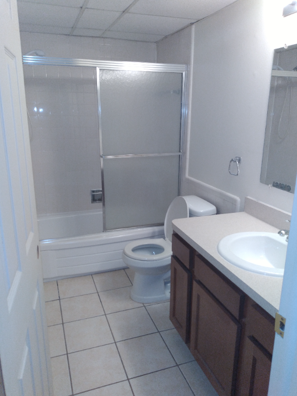 Foto del edificio - 4849 Briarwood Ave