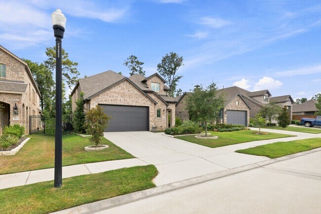 Building Photo - 8017 Whisper Grove Dr