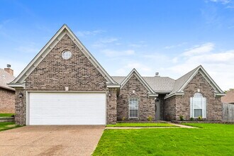 Building Photo - 4874 Phipps Dr