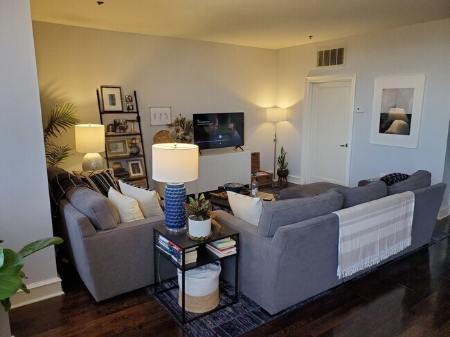 Living Room - 201 N 8th St