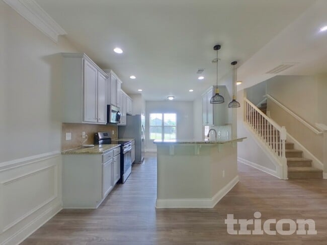 Building Photo - 1814 Woods Ln