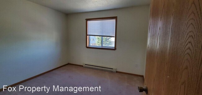 Foto del edificio - 2110 8th Ave NW
