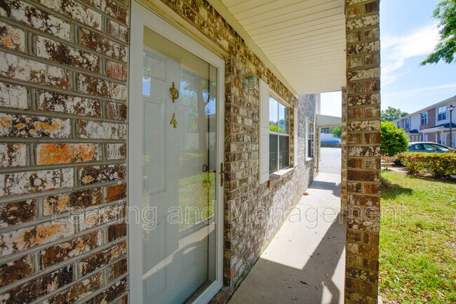 Foto del edificio - 516 Arlington Dr