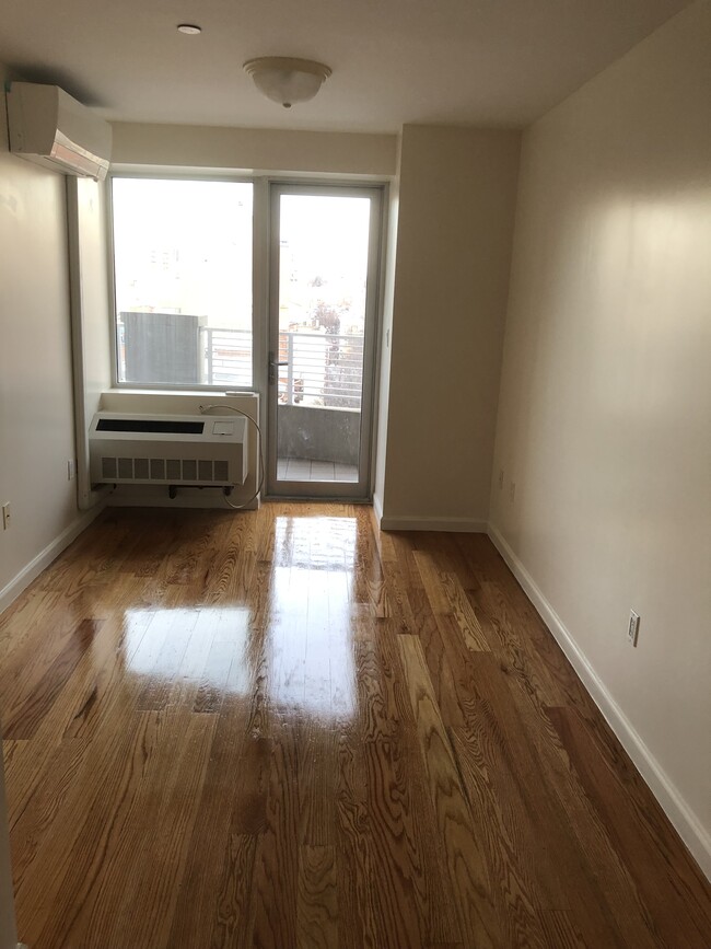 3720 Prince St Unit 6E, Flushing, NY 11354 Condo for Rent in Flushing