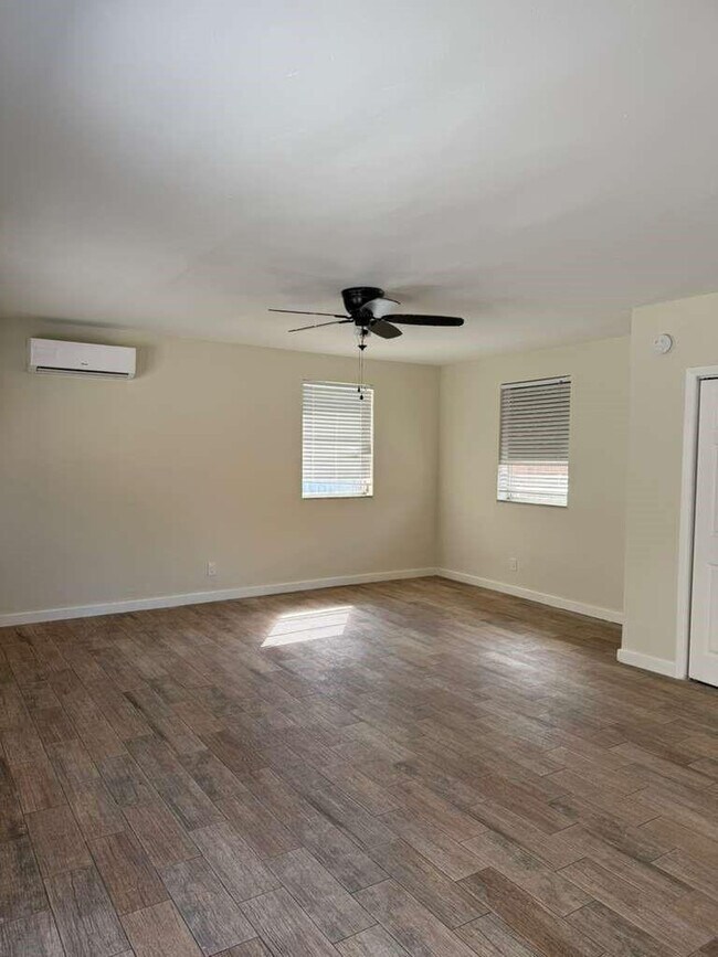 Foto del edificio - 126 SE 10th St