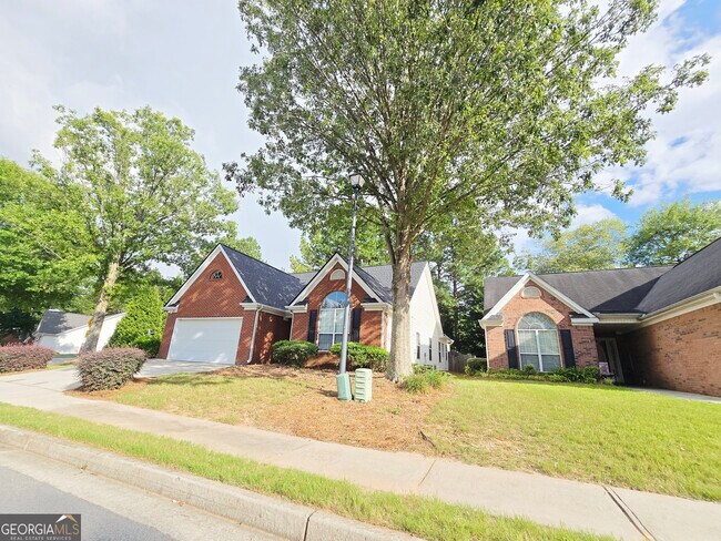 Foto del edificio - 2 Mill Ridge Pl