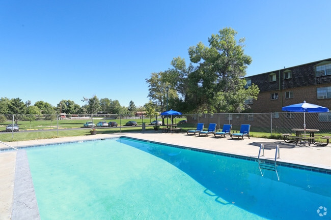 Building Photo - Garden Center Apartments
