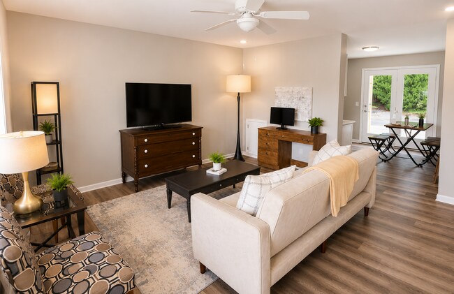 Foto del edificio - Lake Lodge Apartments