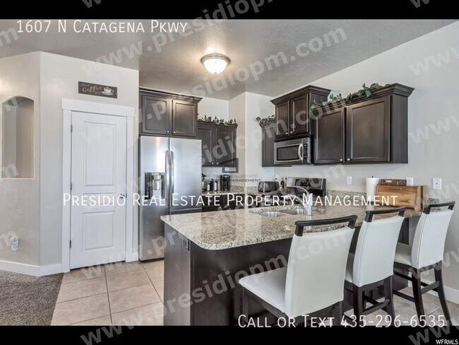 Building Photo - 1607 N Catagena Pkwy