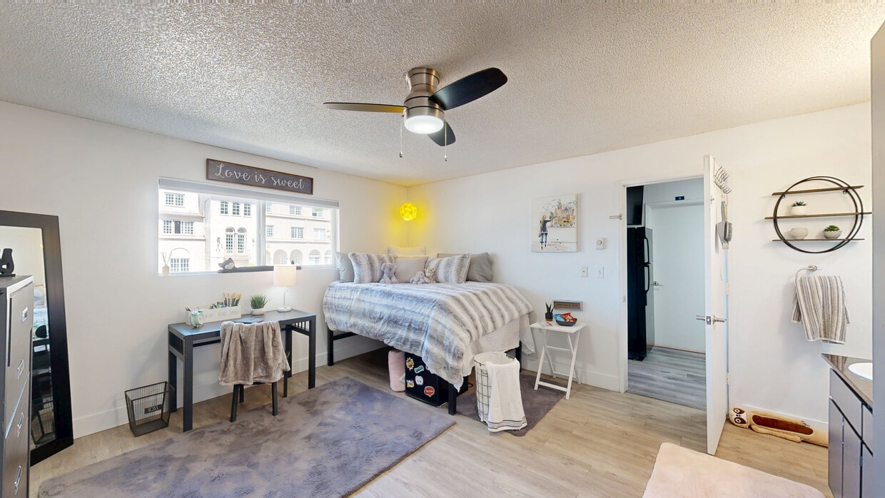 Photo - Capri Eugene - Student Living Apartments