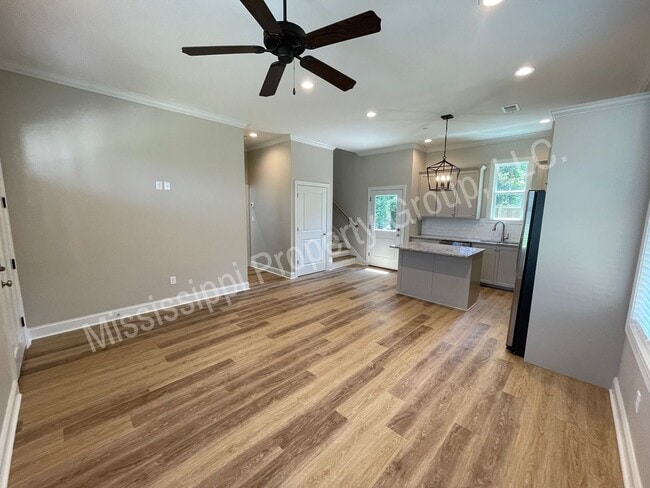 Building Photo - 200 Crabapple Cv