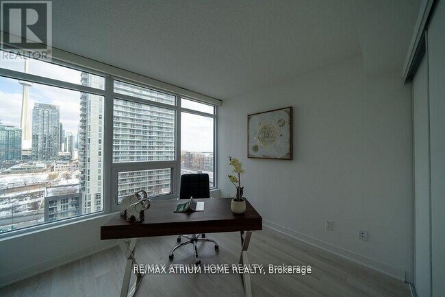 Building Photo - 70-1570 Queens Wharf Rd