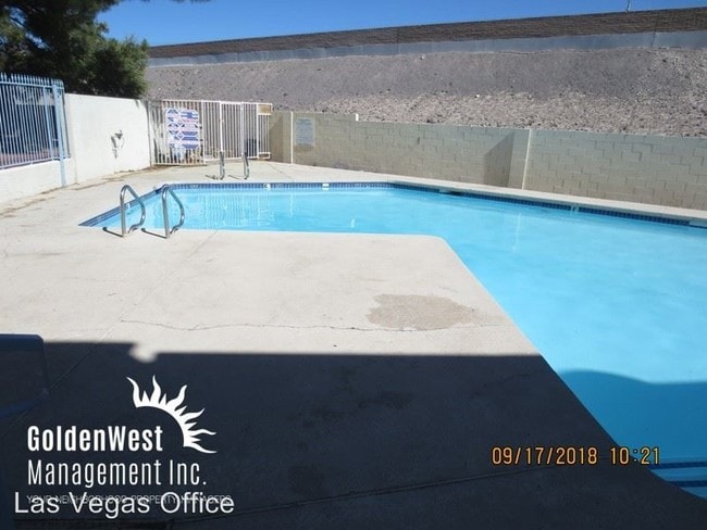 Building Photo - 5383 S Mountain Vista St