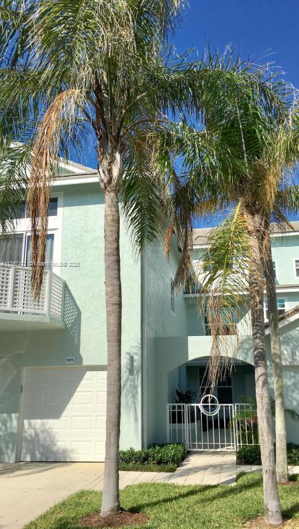 Foto del edificio - 905 Mainsail Cir